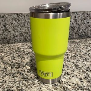 Used yeti tumbler 30 or 35oz I’m not sure